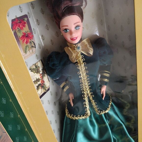 Yuletide Romance Barbie Third in the Series 1996 Mattel 15621 Hallmark SE NRFB - Picture 4 of 12